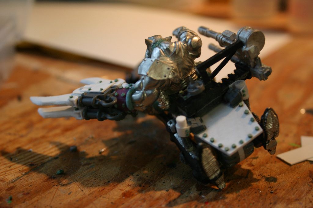 Klaw Mounted 2